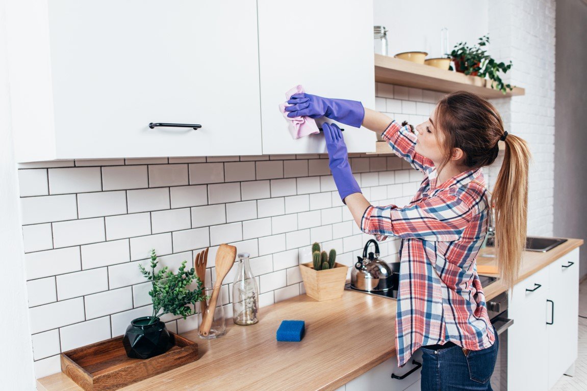 Six of the Best Kitchen Hacks to Save Time and Clean Faster
