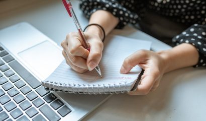 Instructions to Create A Professional Free of Cost Resume to Help You Prosper