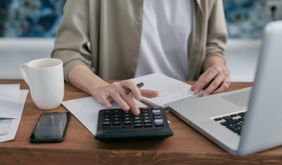How small businesses can get paid quicker with these simple and easy invoicing tips
